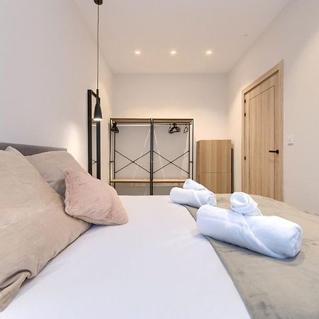 Apartamentos Basarrate Self Check In Bilbao Exteriér fotografie